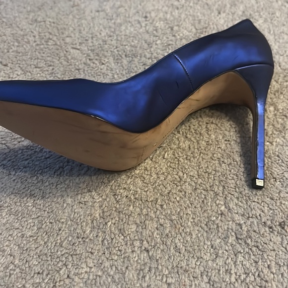 Shoes manolo Blahnik blue sz 40 fits like an 8 - Picture 2 of 5
